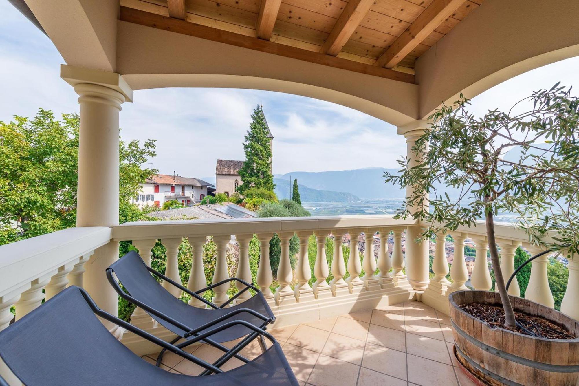 Panorama Aparthotel Termeno Exterior foto